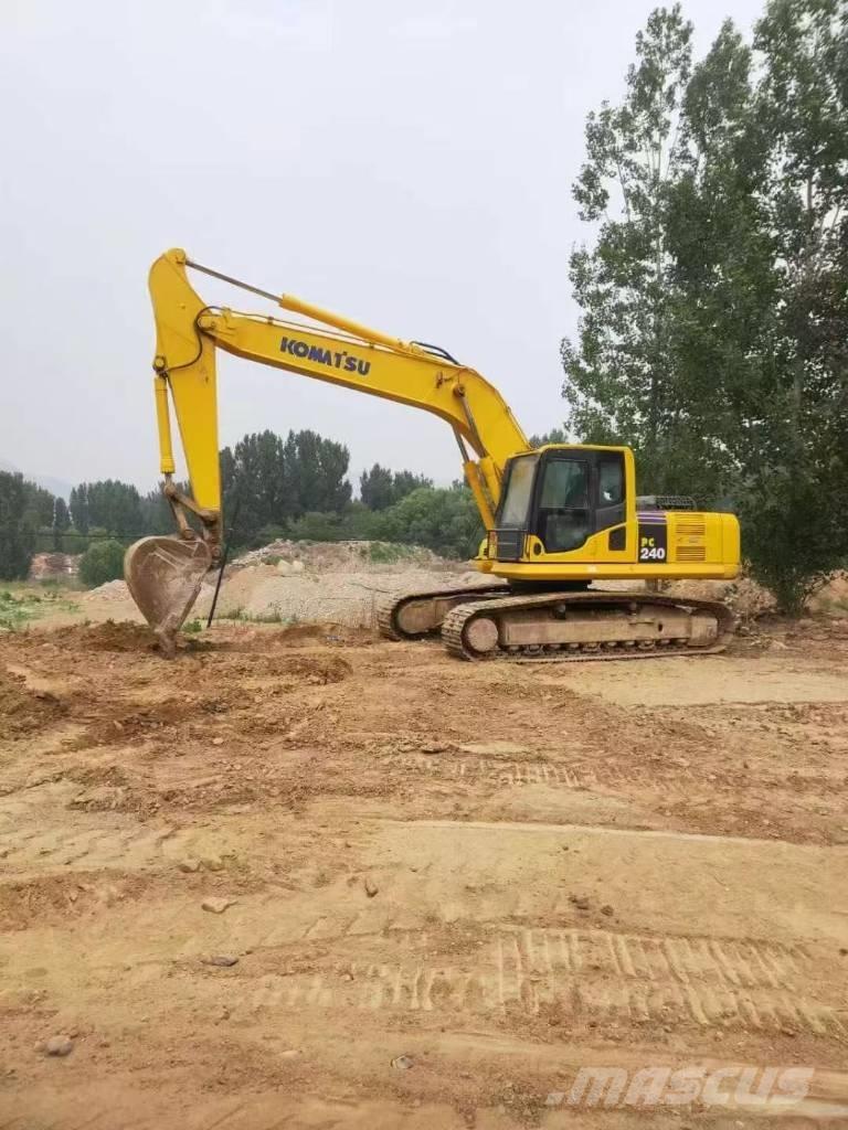 Komatsu PC 240 Гусеничные экскаваторы