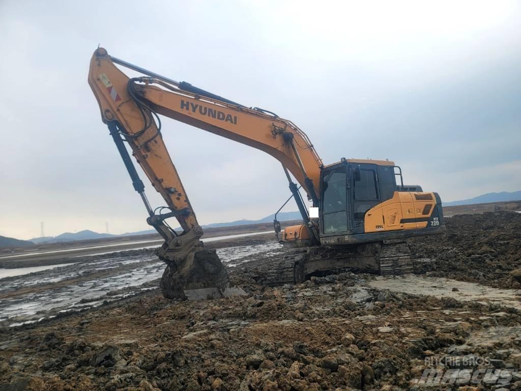 Hyundai HX 220 Гусеничные экскаваторы