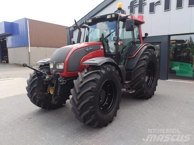 Valtra N 141 Трактора