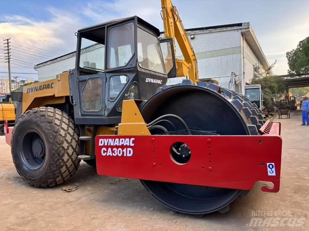 Dynapac CA 301 D Катки тротуарные