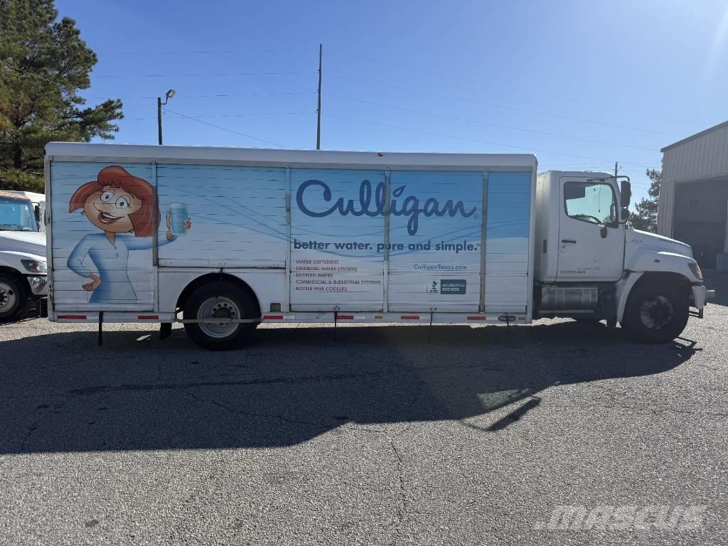 Hino 338 Грузовики для доставки напитков