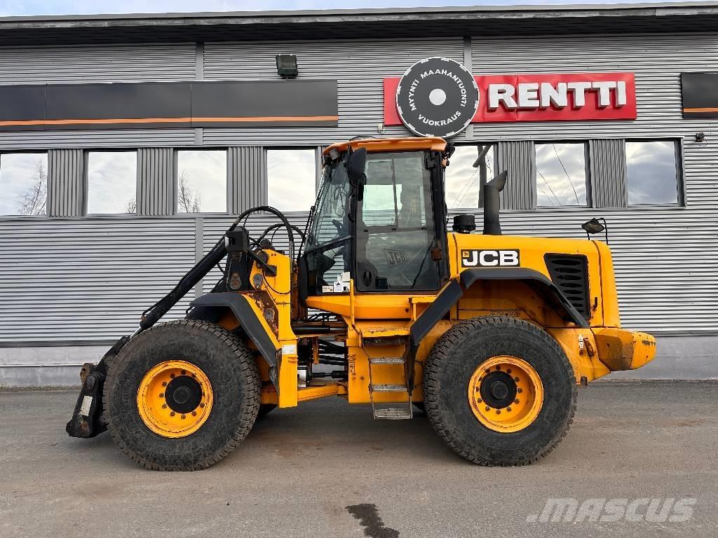 JCB 426 E Фронтальные погрузчики