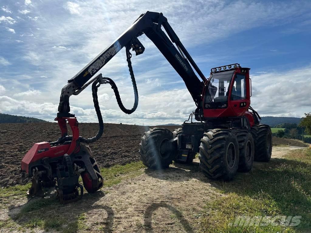 Komatsu 951 Харвестеры
