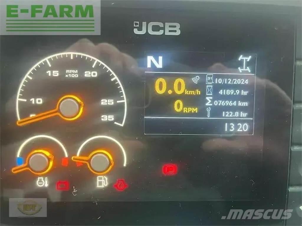 JCB fastrac 4220 Трактора