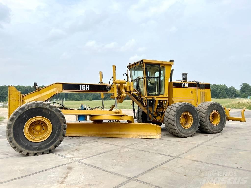CAT 16H + RIPPER Грейдеры