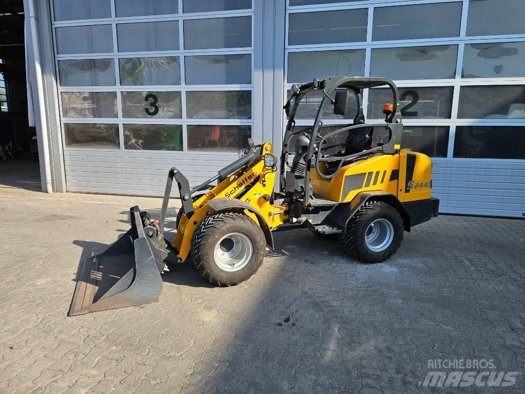 Schäffer 2445S Малые погрузчики