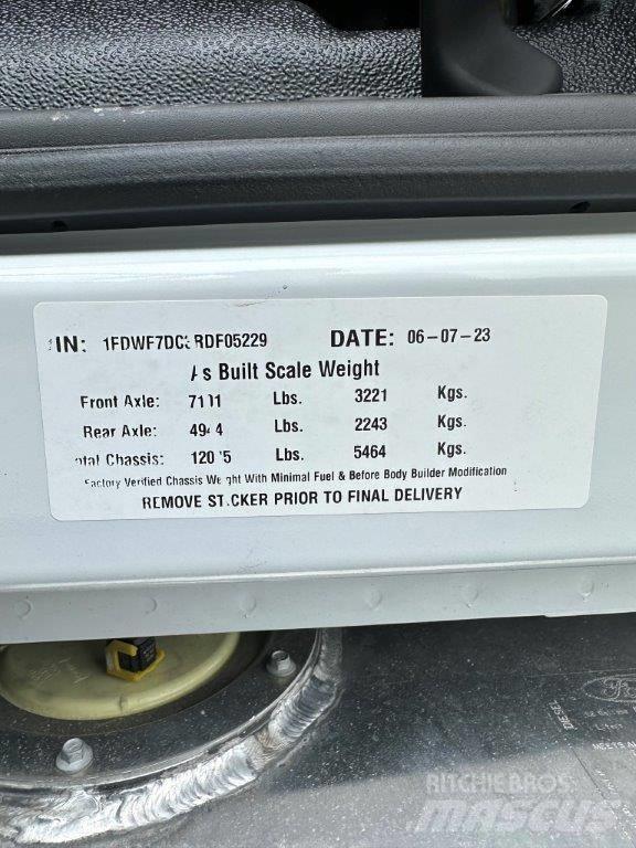 Ford F-750 Шасси с кабиной