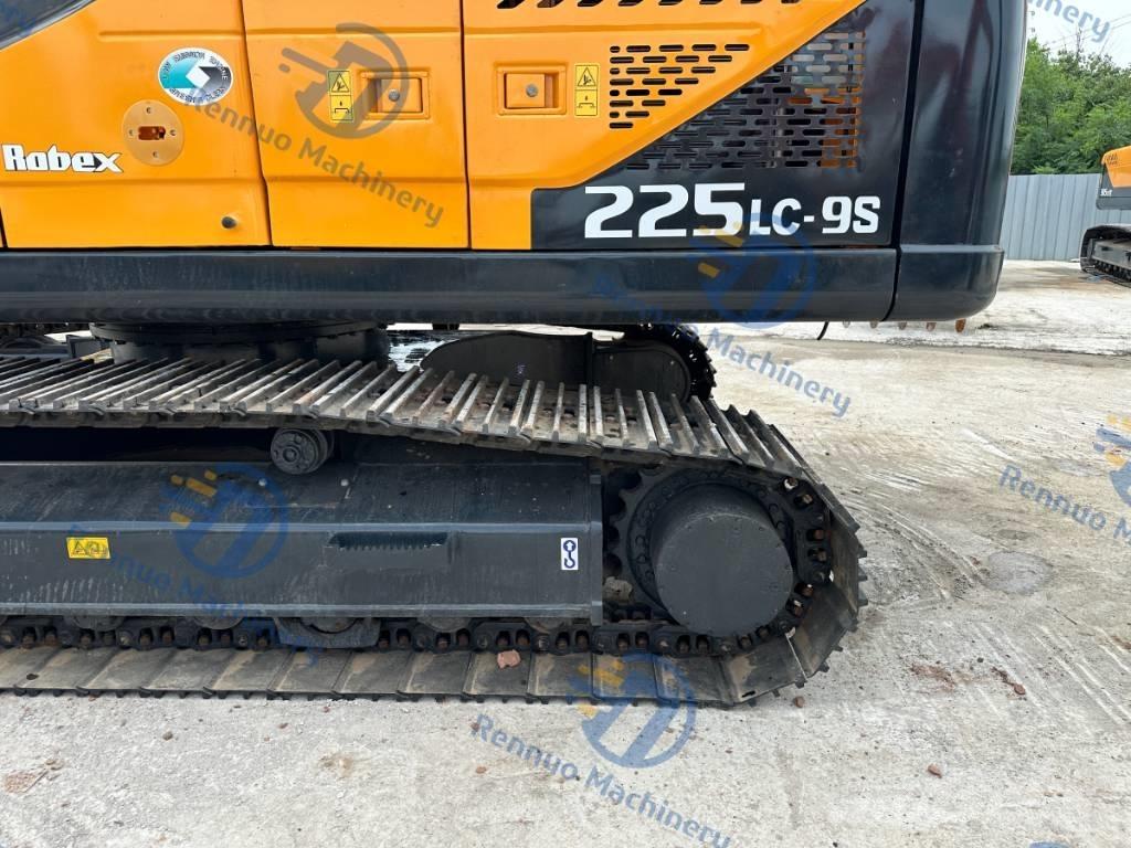 Hyundai 225LC-9S Гусеничные экскаваторы