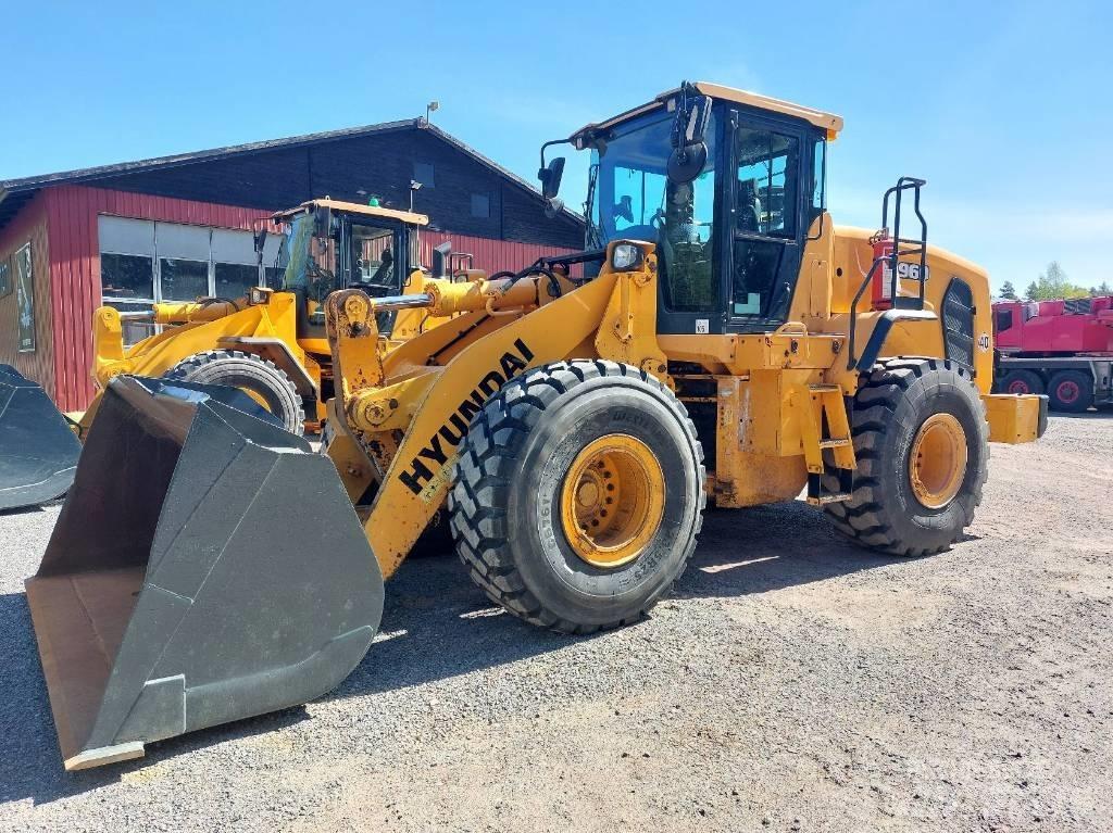 Hyundai HL 960 Фронтальные погрузчики