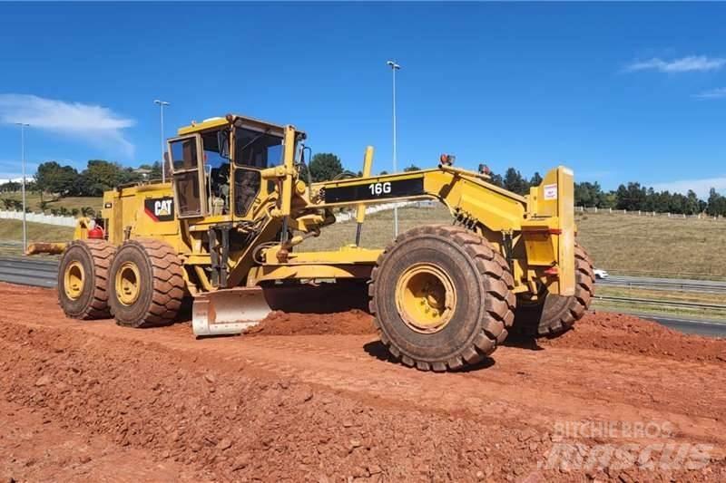 CAT  16G Грейдеры