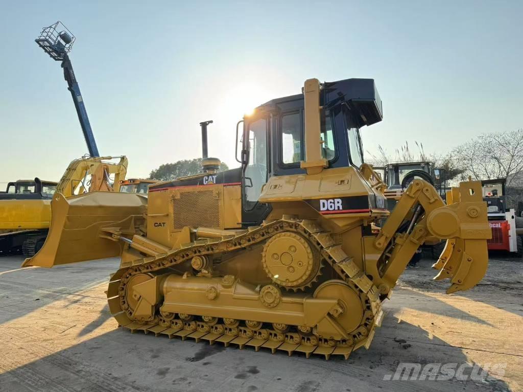 CAT D  6 R Гусеничные бульдозеры