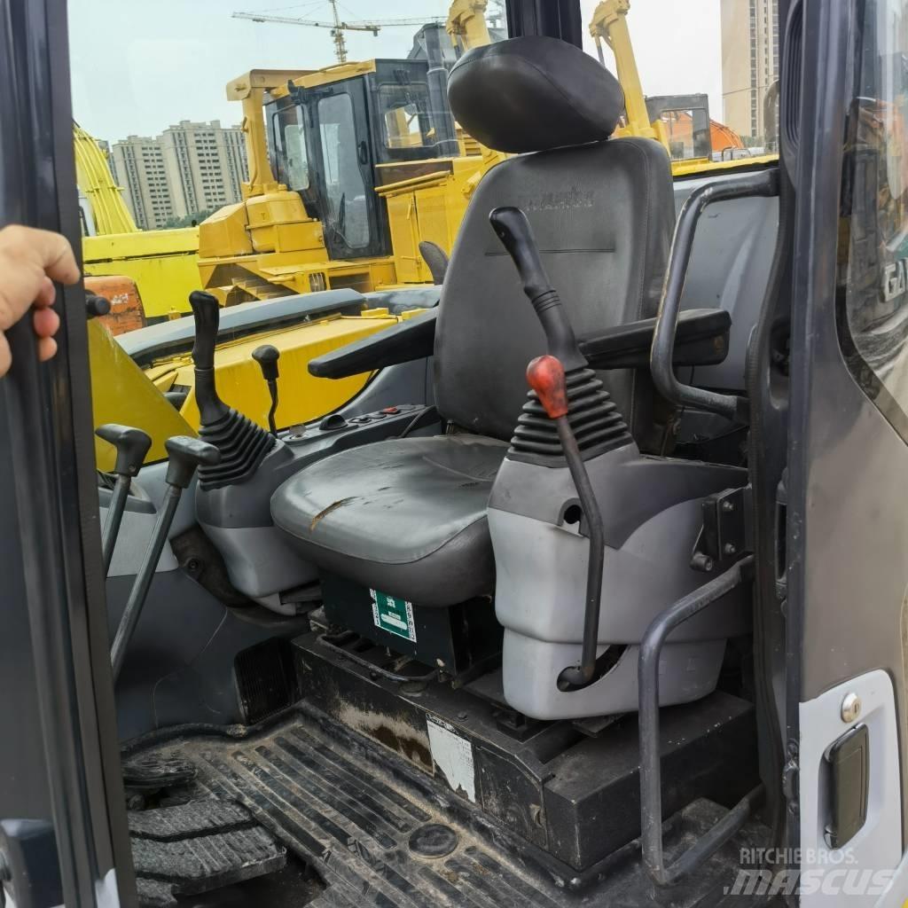 Komatsu PC78US-6 Гусеничные экскаваторы
