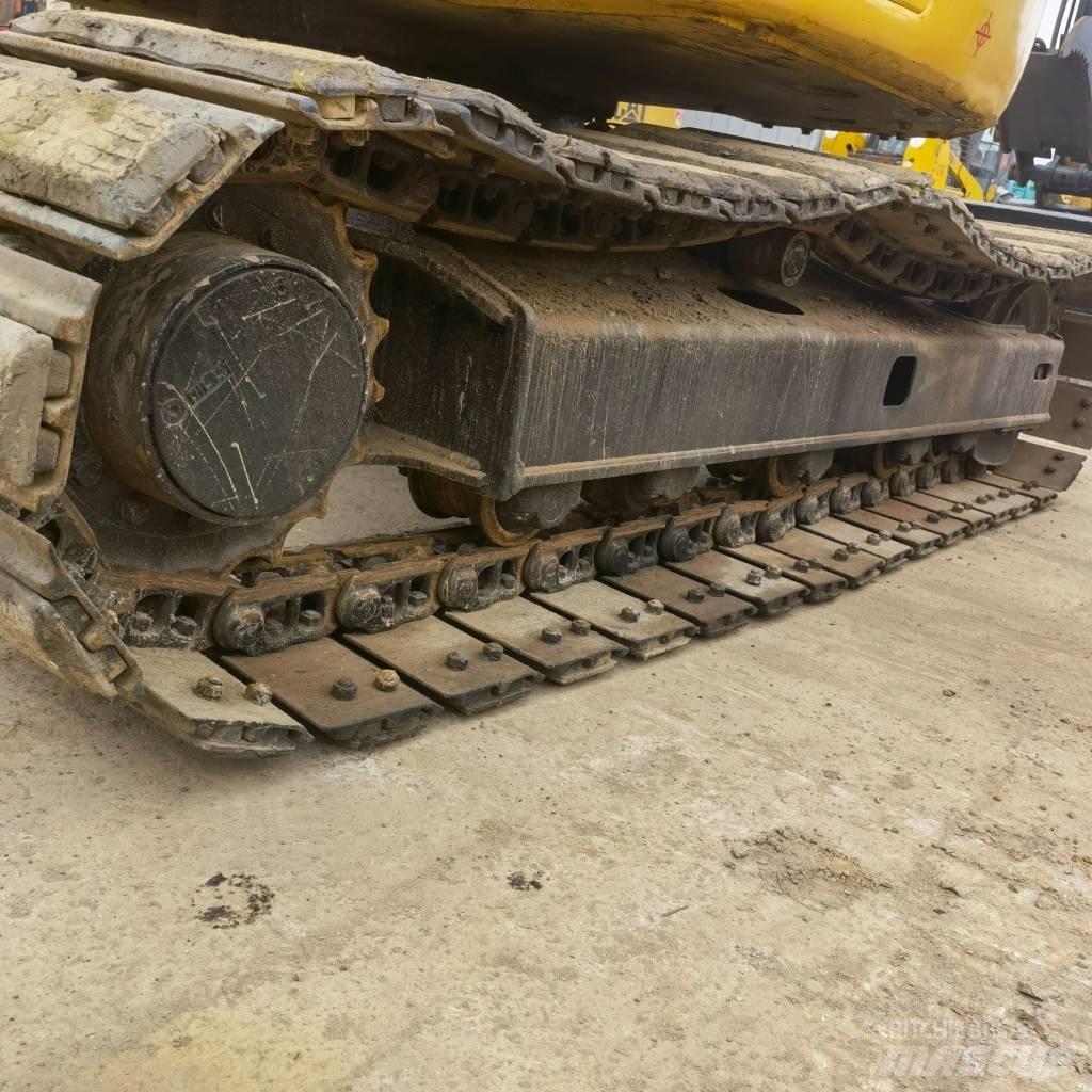 Komatsu PC78US-6 Гусеничные экскаваторы