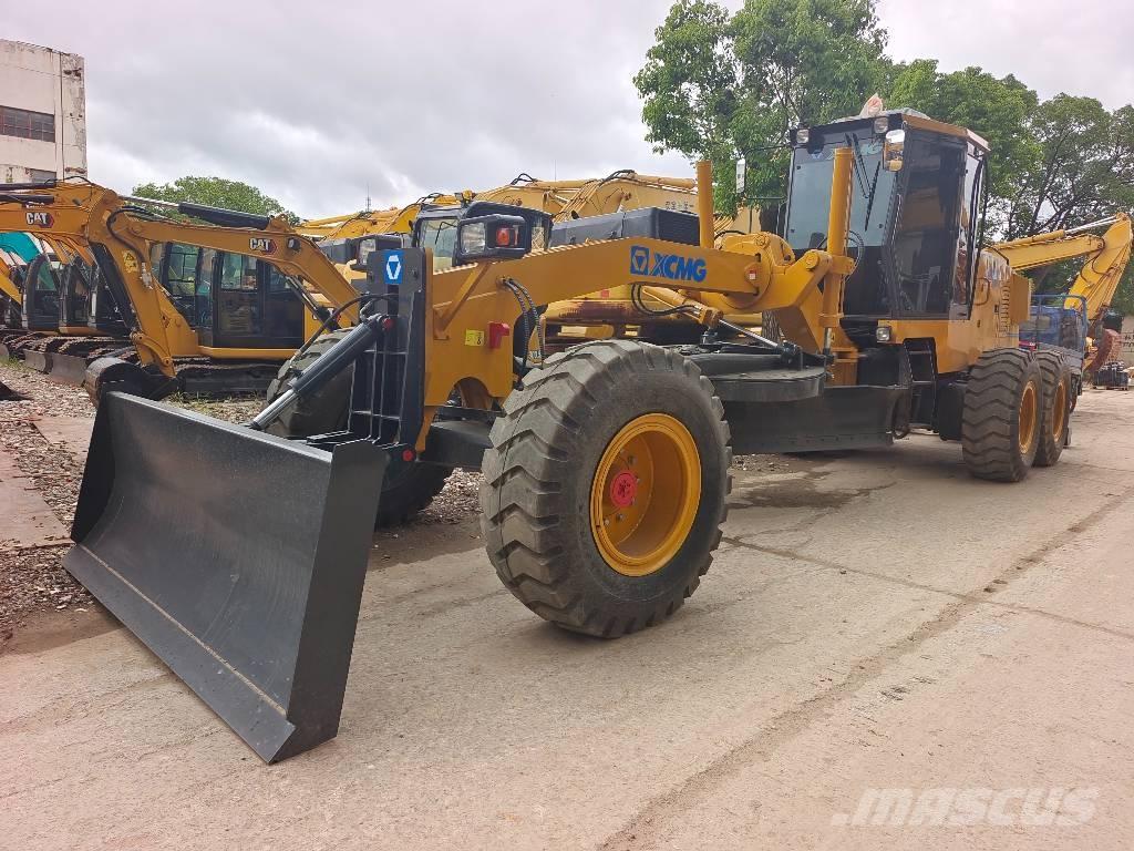 XCMG GR 2153 Грейдеры