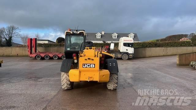 JCB 535-140 Сельскохозяйственные телескопические погрузчики