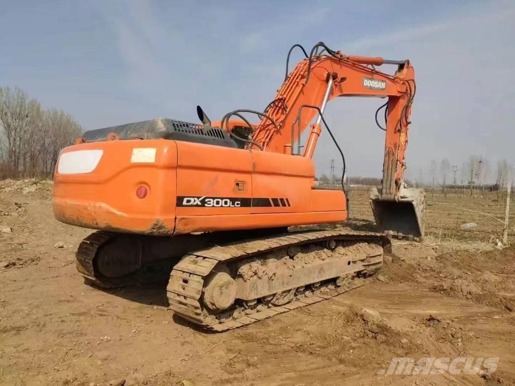 Doosan DX300LC Гусеничные экскаваторы