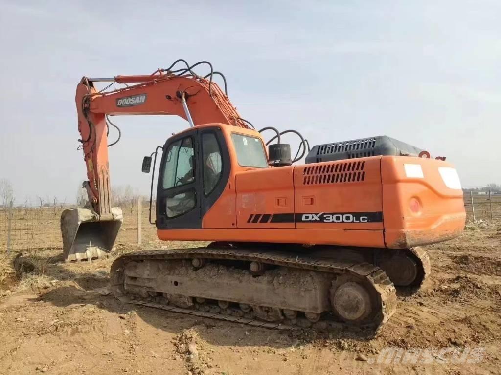 Doosan DX300LC Гусеничные экскаваторы