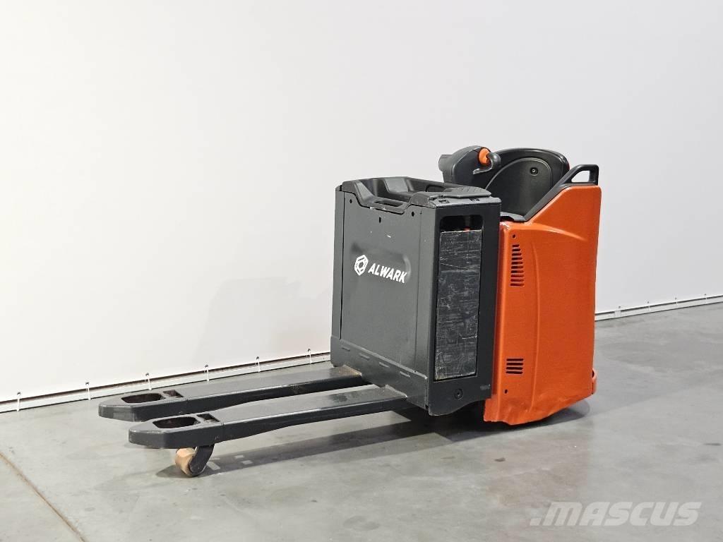 Linde T20SP Самоходные электрические тележки