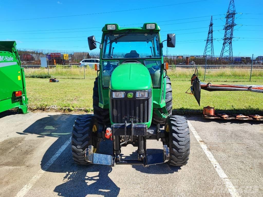 John Deere 4520 Коммунальные тракторы