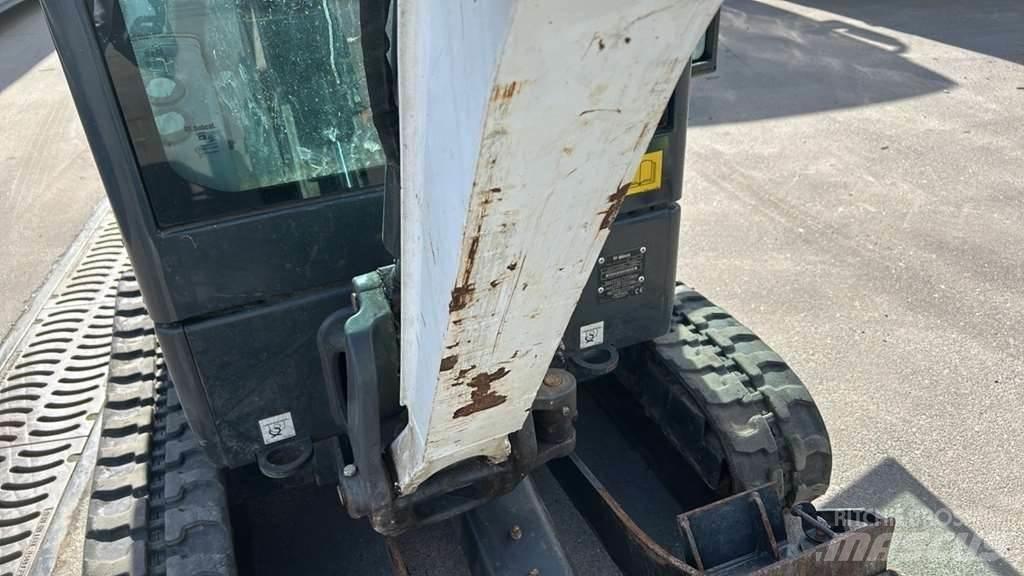 Bobcat e17 Трактора