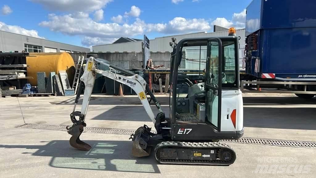Bobcat e17 Трактора