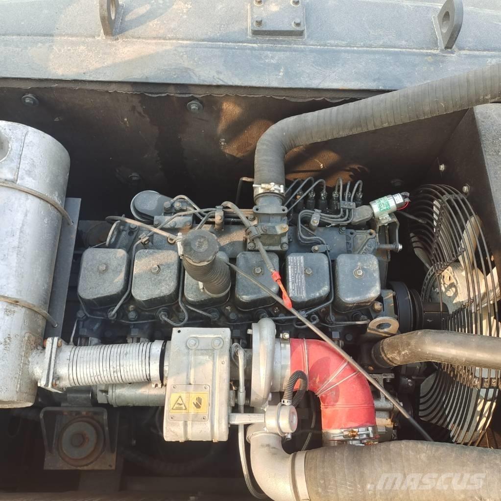 Hyundai R220LC-9S Гусеничные экскаваторы