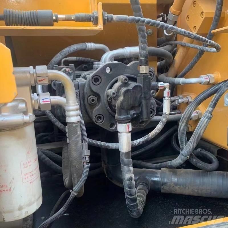 Sany SY 135 Гусеничные экскаваторы