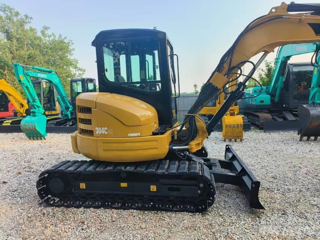 CAT 304 CR Мини-экскаваторы