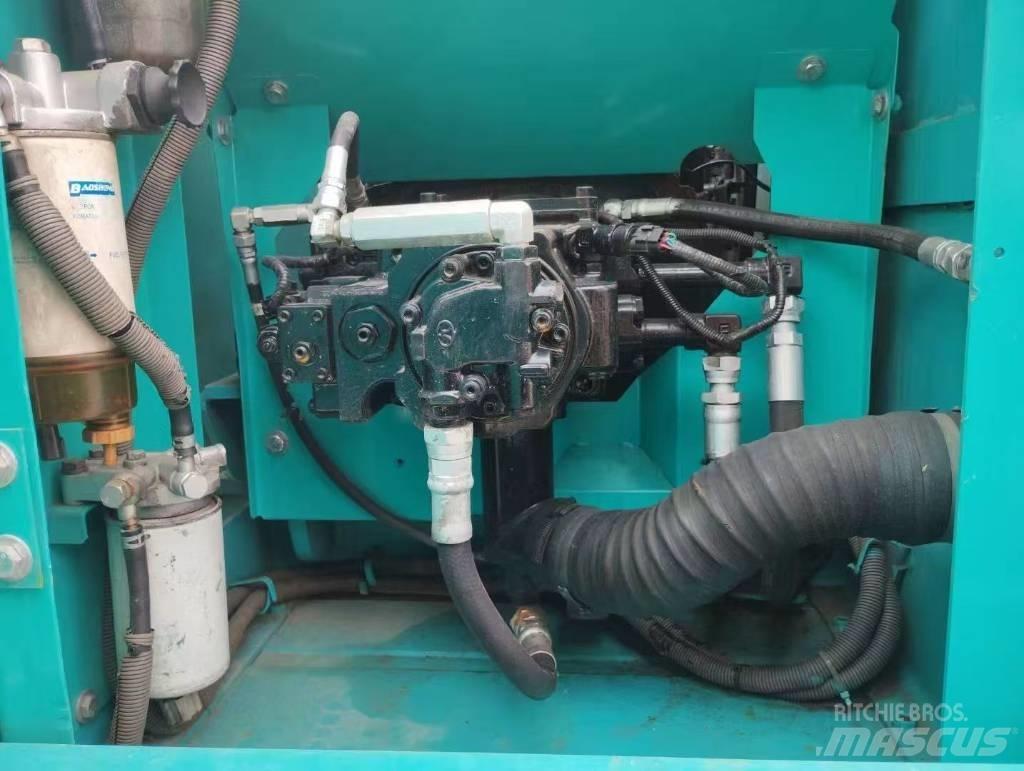 Kobelco 130 Гусеничные экскаваторы