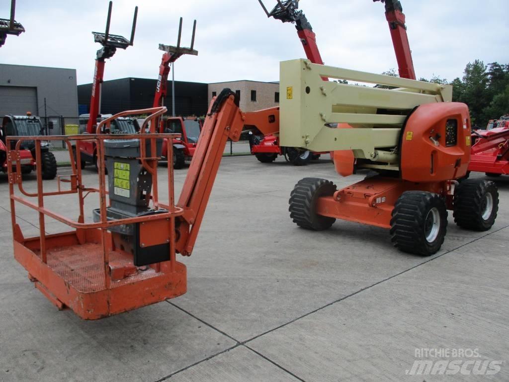 JLG 450 AJ (868) Компактные самоходные стреловые подъемники