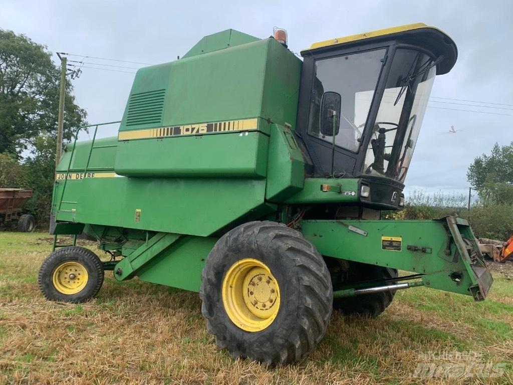 New Holland 1075 Зерноуборочные комбайны