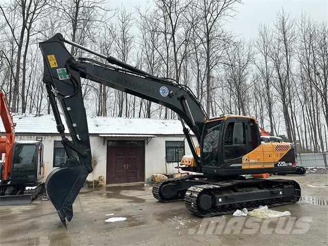 Hyundai R220LC-9S Гусеничные экскаваторы
