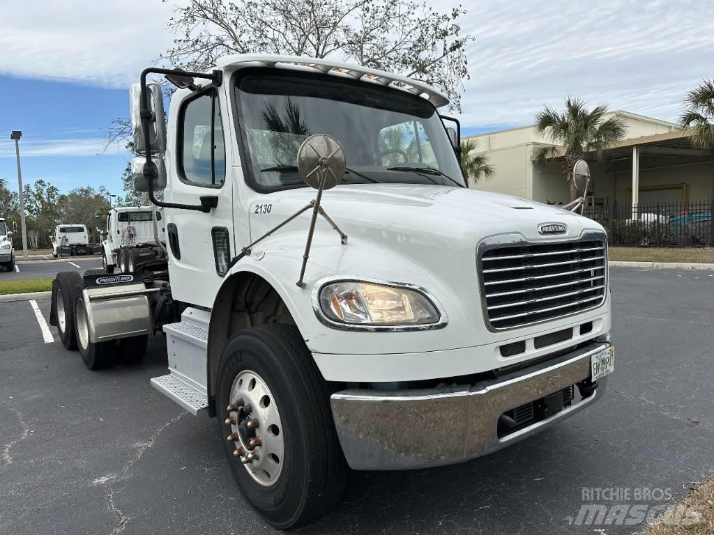 Freightliner M2 Седельные тягачи