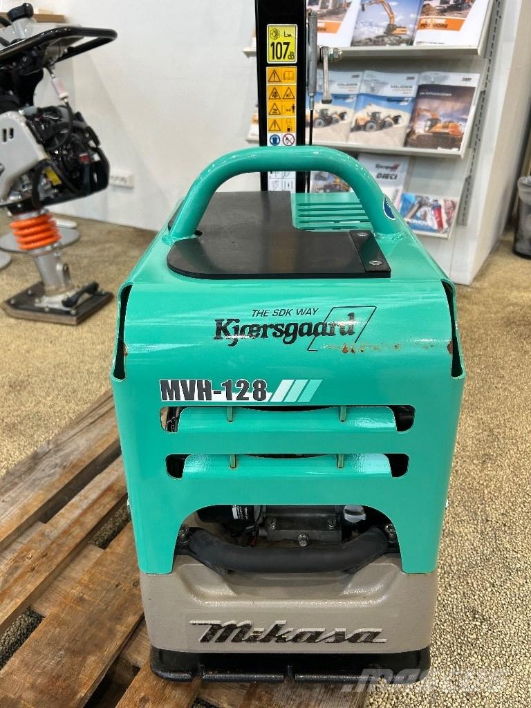 Mikasa MVH 128GH Виброплиты и вибротрамбовки