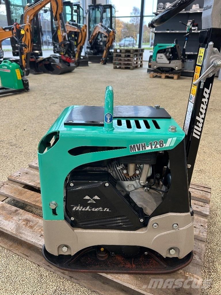 Mikasa MVH 128GH Виброплиты и вибротрамбовки