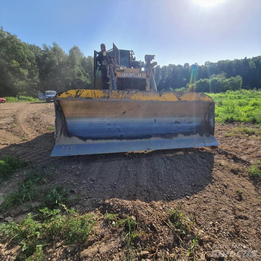 CAT D 6 T LGP Гусеничные бульдозеры
