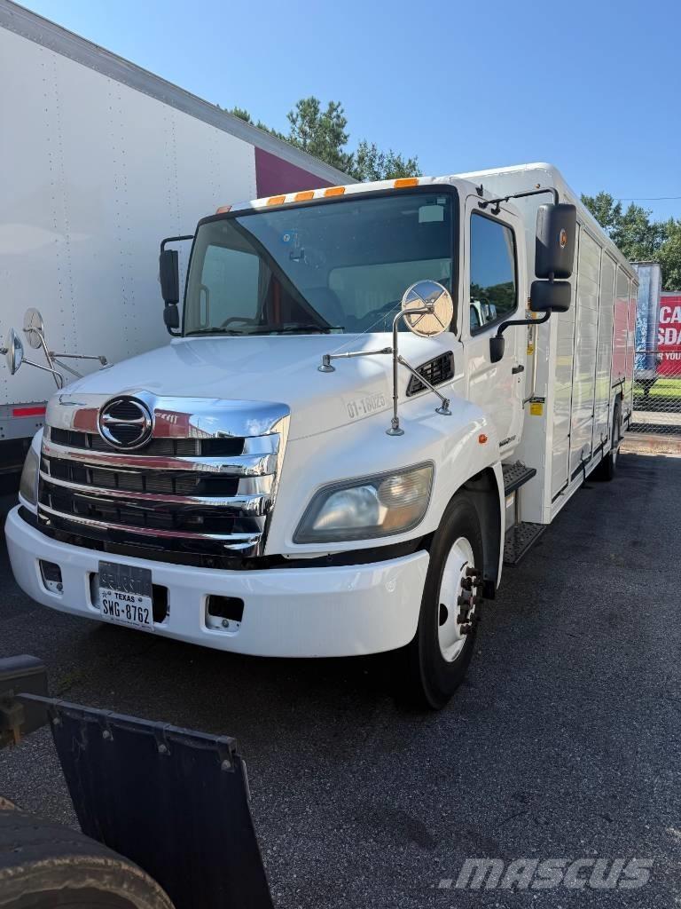 Hino 338 Грузовики для доставки напитков