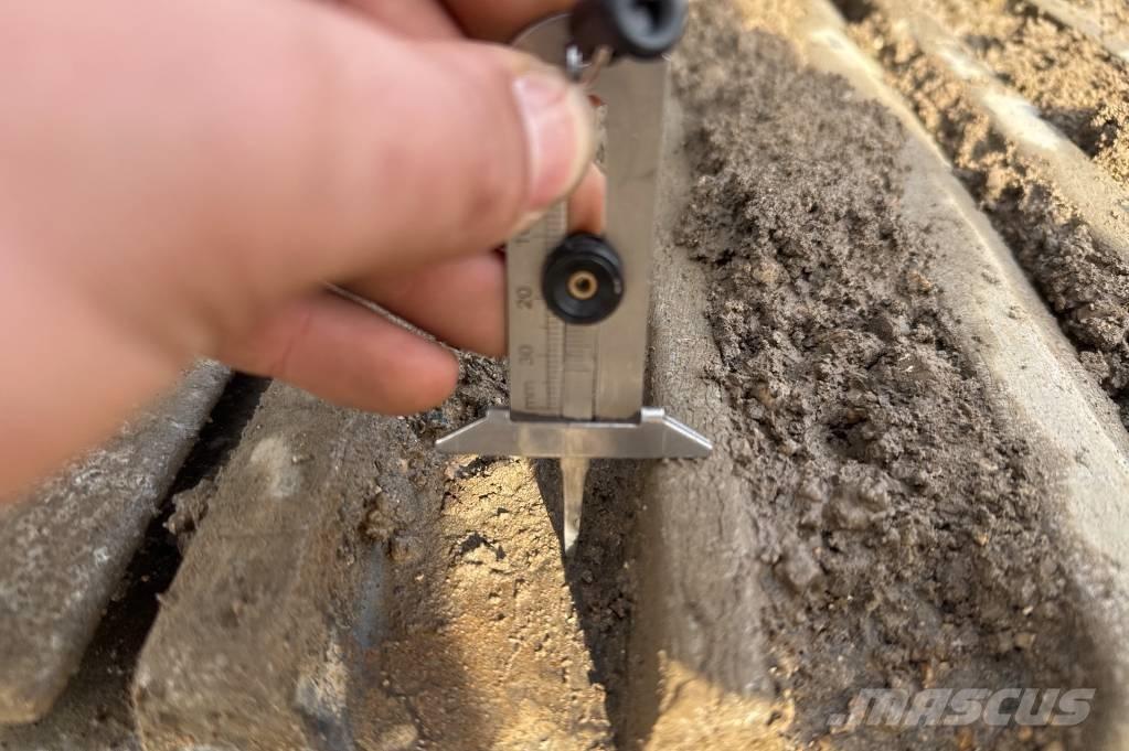 Volvo ECR235EL Гусеничные экскаваторы