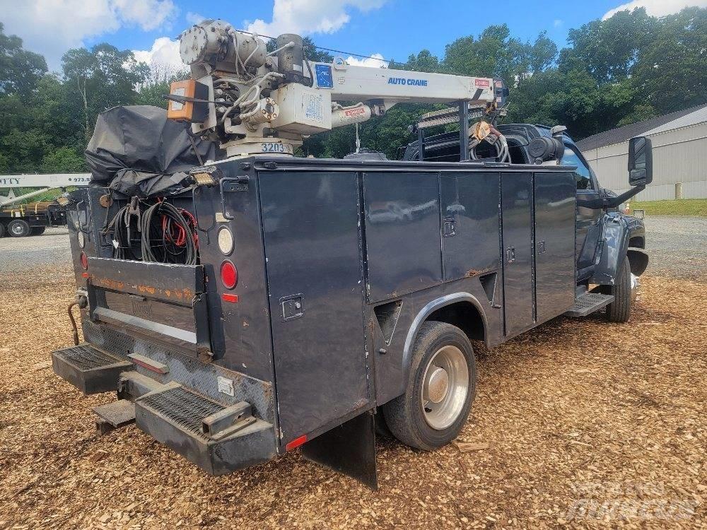 GMC 4500 Комбинированные дорожные машины