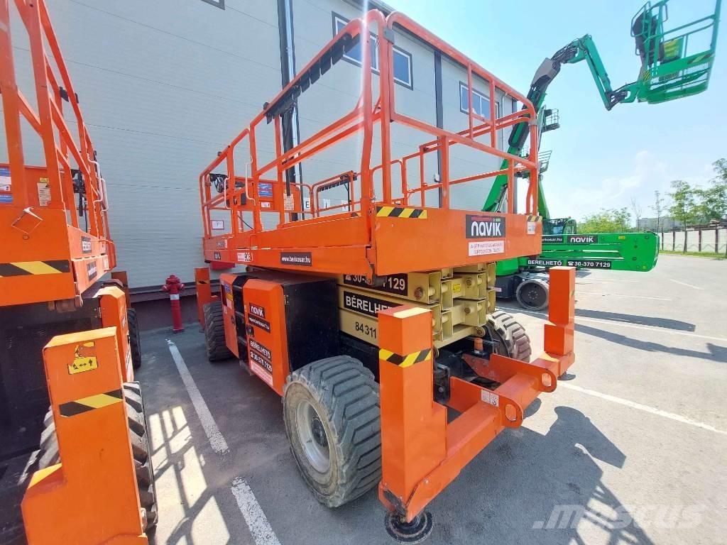 JLG 330 LRT Ножничные подъемники