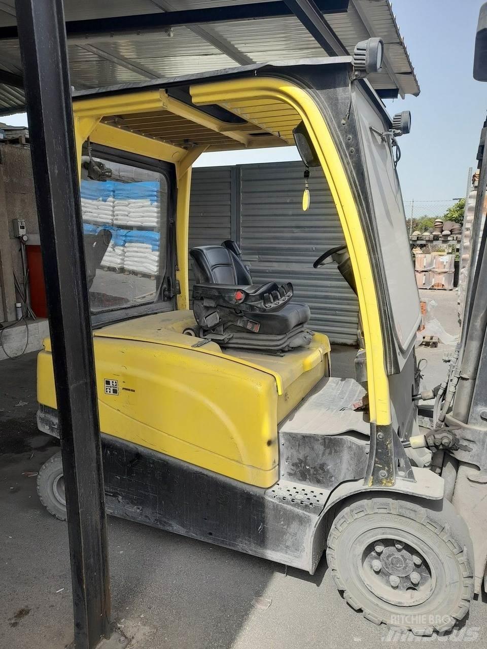 Hyster J2.5XN Электропогрузчики