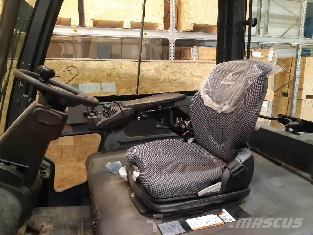 Toyota 8FBMT30 Электропогрузчики