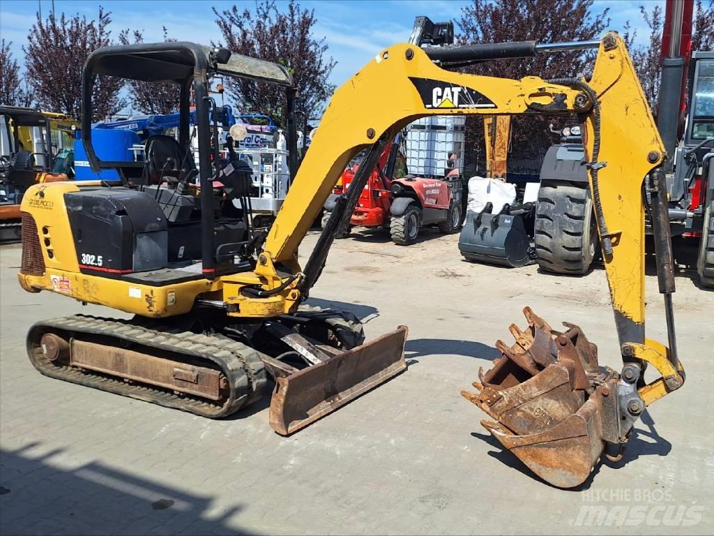 CAT 302.5 Мини-экскаваторы