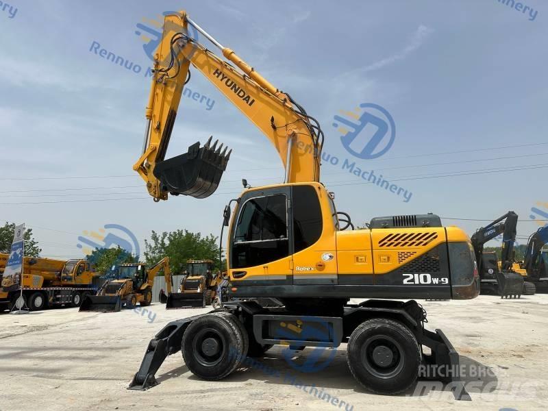 Hyundai R210W-9 Колёсные экскаваторы