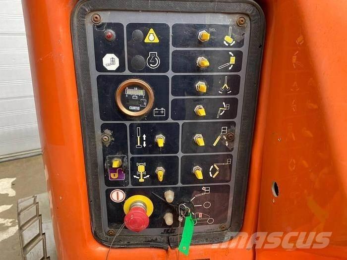 JLG E400AJP Коленчатые подъемники