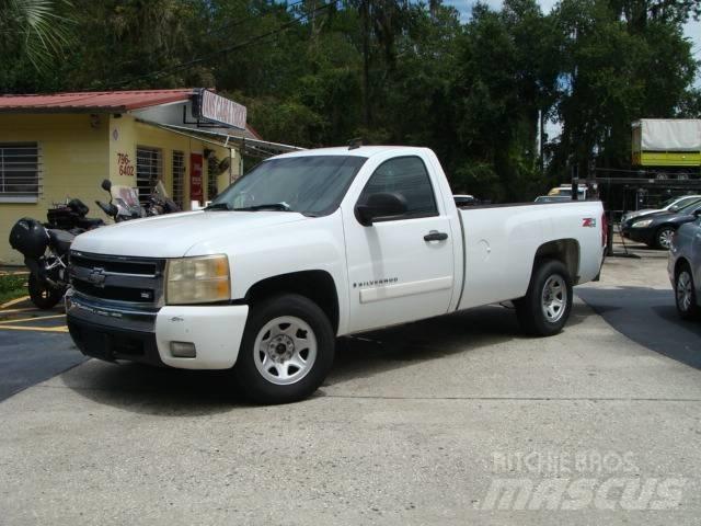 Chevrolet 1500 W/T Грузовики-платформы/боковая разгрузка