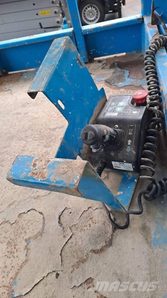 Genie GS 2646 Ножничные подъемники