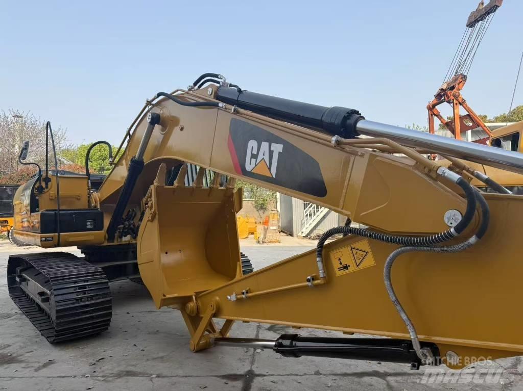 CAT 320 D2 Гусеничные экскаваторы