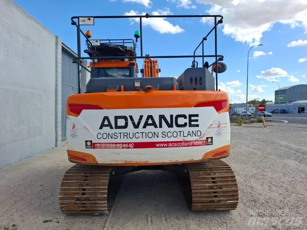 Doosan DX 140LC-5 Гусеничные экскаваторы