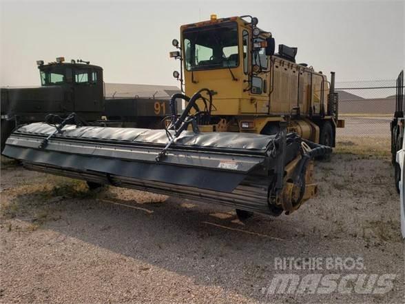 Oshkosh HB2718 Строительная техника - Другие